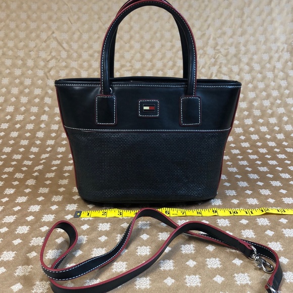 Tommy Hilfiger Bags | Adorable Tommy Hilfiger Summer Bucket Bag with Interior Zipper Pocket! | Color: Black | Size: Os | Mrsgriffin99's Closet